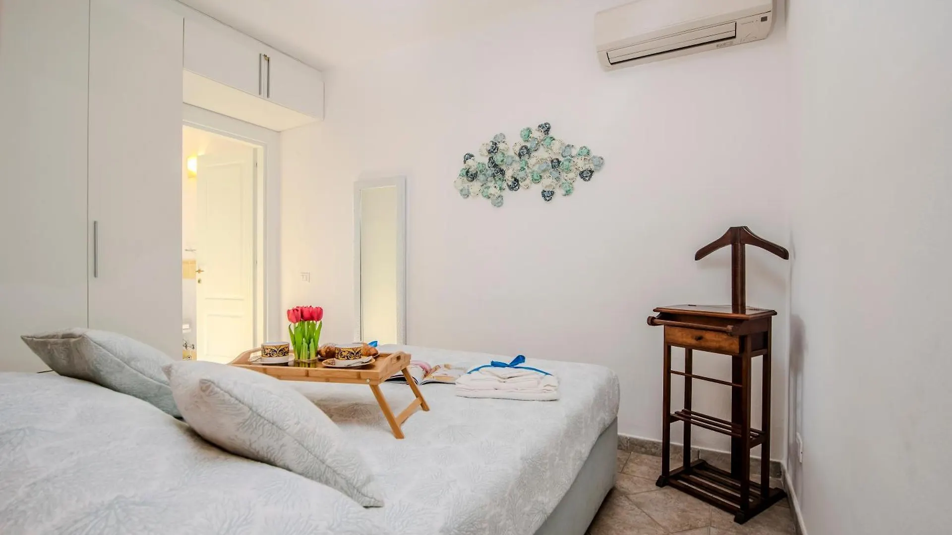 Mono Le Vele 700M From The Beach - Happy Rentals بورتو سان باولو 0*,  إيطاليا